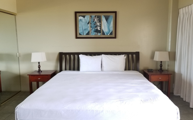 Ilikai Tower One Bedroom Lagoon View Waikiki Condos With Lanai & Free Wifi