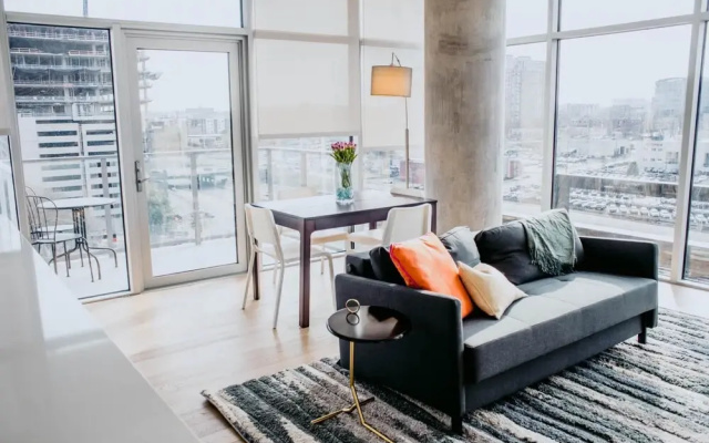 Nashville Trendy 2BD 2BA Apartment