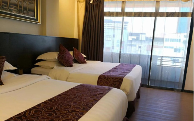 J Suites Hotel