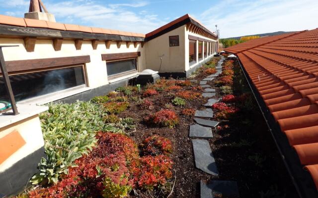 Отель Rural Bioclimático Sabinares del Arlanza Испания, Когольос - отзывы, цены и фото номеров - забронировать отель Rural Bioclimático Sabinares del Arlanza онлайн вид на фасад