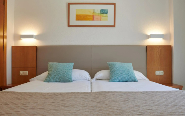 Hipotels Coma Gran Aparthotel