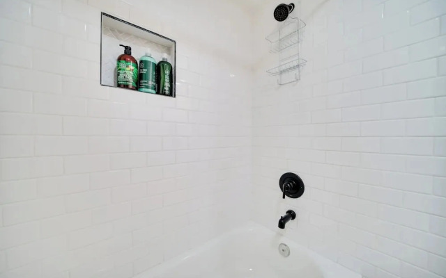 Pet-friendly Seattle Apt Near Dtwn & Lumen Field