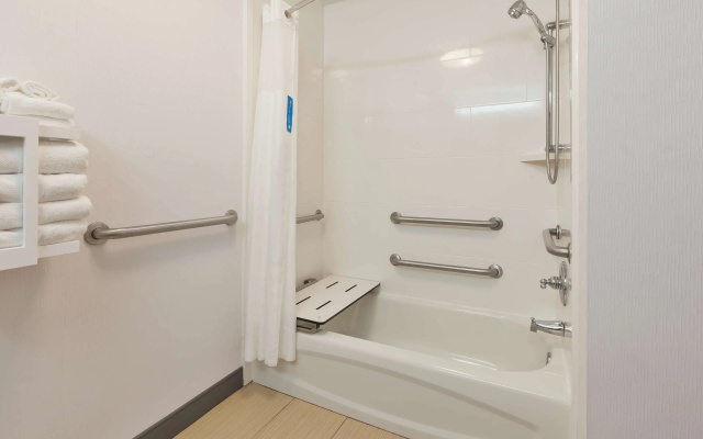 Hampton Inn Cincinnati Airport - North