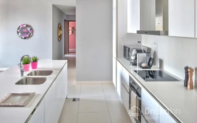 Dream Inn Apartments - City Walk Urban Lifestyle