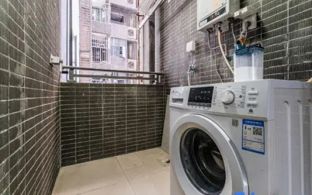 Chengdu Yueyi Suites Apartment