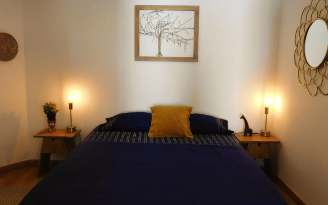Alfama T1 Travel