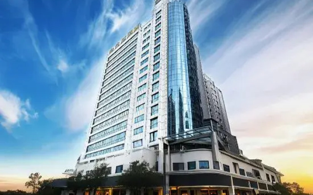 Fox Hotel