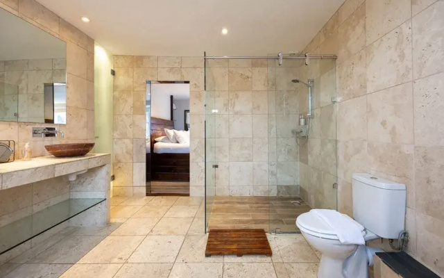 Host Stay Grafton Copper