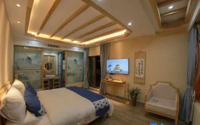 This Life Heqiu Holiday Inn (Lijiang Ancient City Branch)
