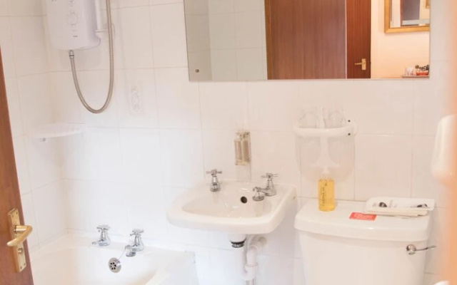 Hideaway At Thornleigh Hotel