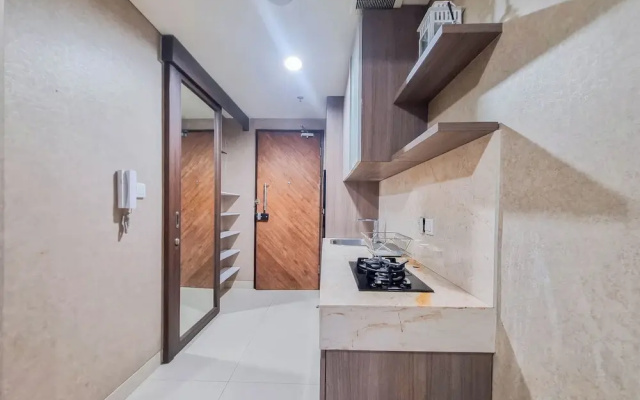 Cozy And Warm Studio Room At Uttara The Icon Apartment