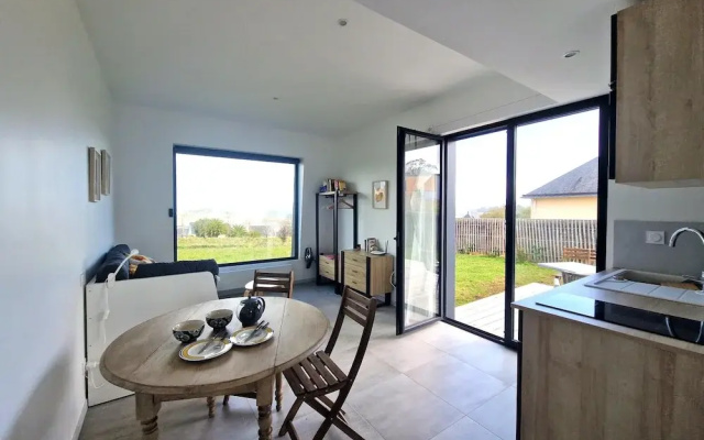 Studio With Terrace and Superb sea View