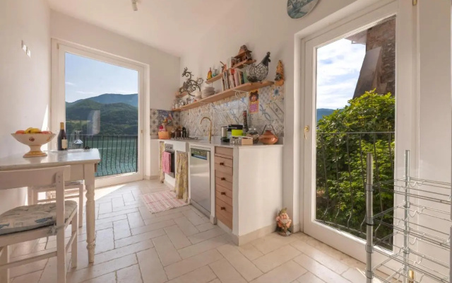 Letizia Lake House Panoramic View