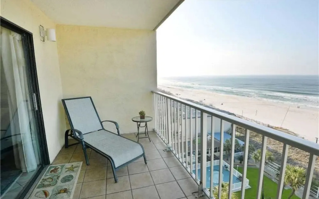 Summit 828 - One Bedroom Condo