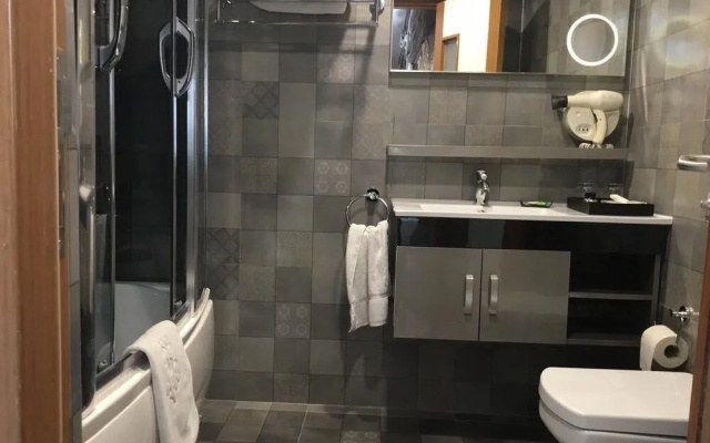 Best Premier Hotel