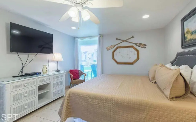 Bahia Mar 418