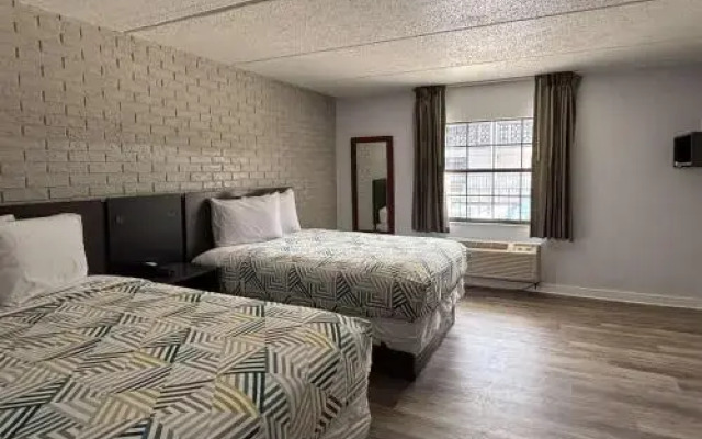 Super 8 Motel - Tallahassee