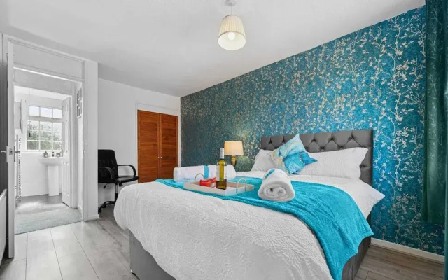 Cozy 3 bedroom house near hospital