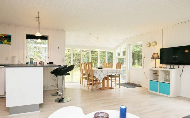 5 Person Holiday Home in Hojslev