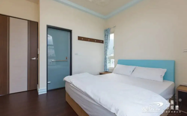 Wide Habitat Hostel
