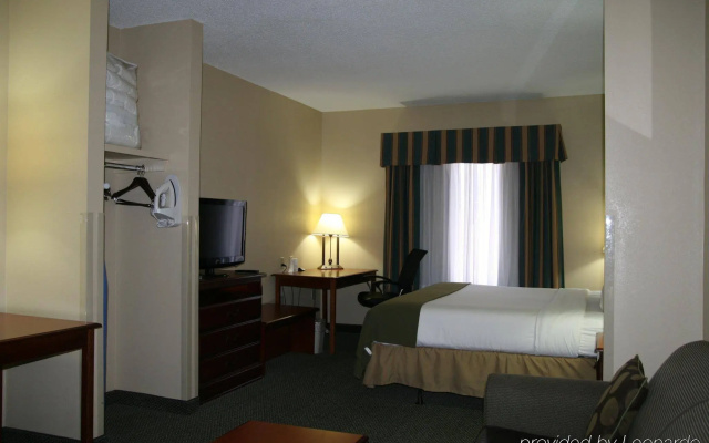 Holiday Inn Express & Suites Grenada by IHG