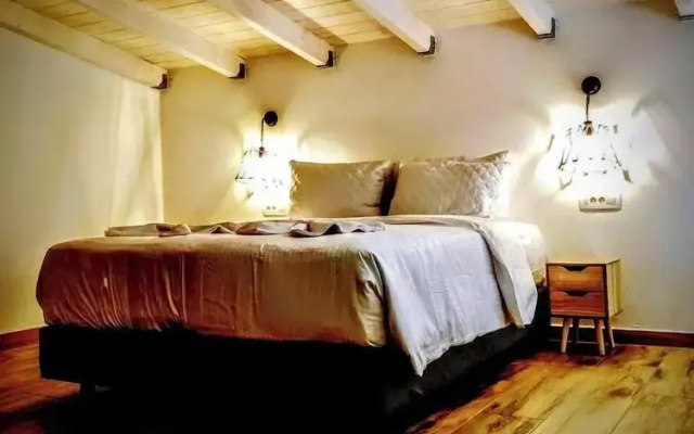 LefkoParga luxury Suites