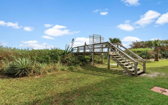 Boardwalk 205