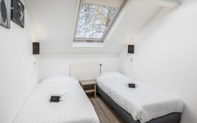 Spacious Holiday Home in Renesse near North Sea