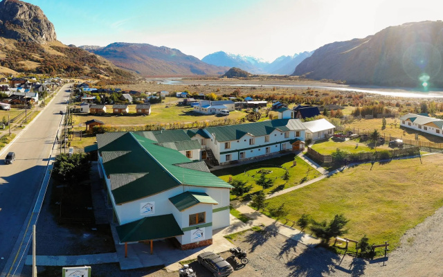 Pioneros del Valle Hostel
