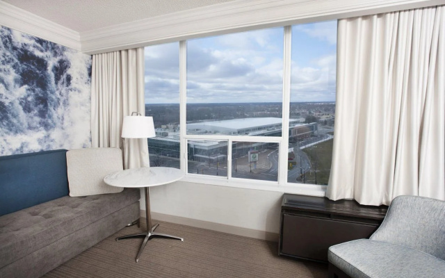 Niagara Falls Marriott on the Falls