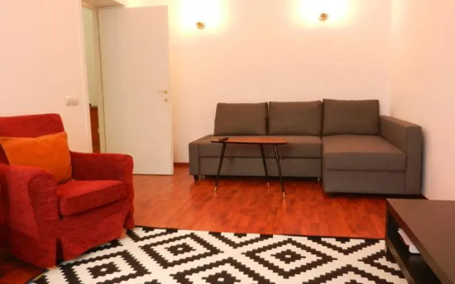 Redlotus Accommodation-Old City Inter2