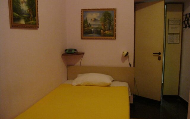 Hotel Tommaseo Генуя комната для гостей