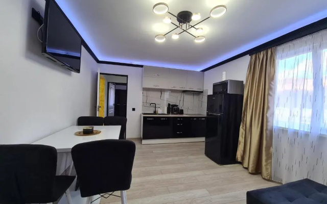 Diamonds House 2