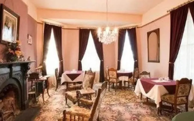 Westella Colonial B&B