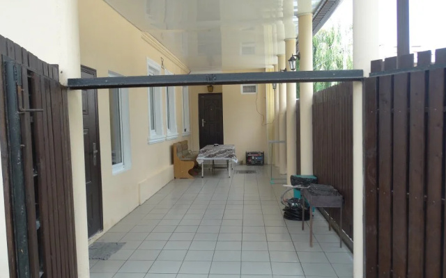 Uyutnyij Domik V Tihom Meste Guest House