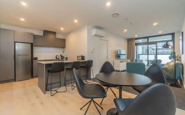 Premium Brand New Central Apt - Carpark