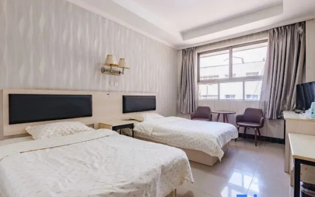 Yongguang Hotel (Zhoukou Passenger Transport Terminal Branch)
