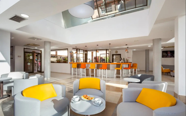 Hotel Chatur Costa Caleta