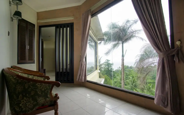 RedDoorz Syariah near Ngade Lake