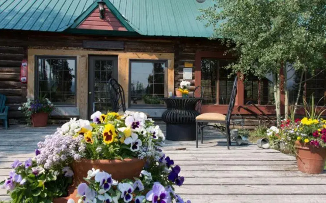 Medicine Bow Lodge