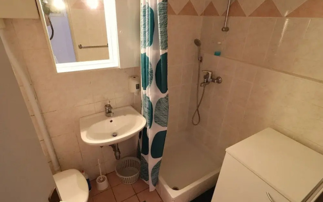 Apartment Lepur Slano - Two-bedroom Apartment With Terrace