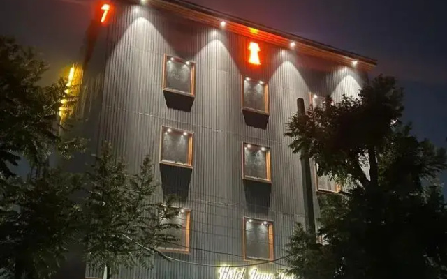Hotel Lamp Inn