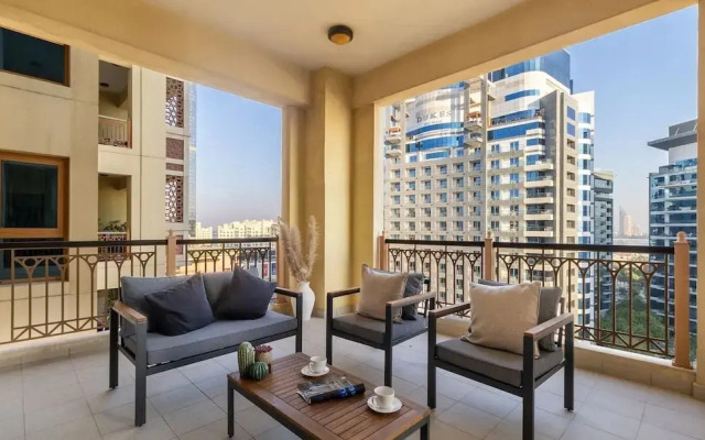 2BR Maid Enjoy Sea Views Palm Jumeirah