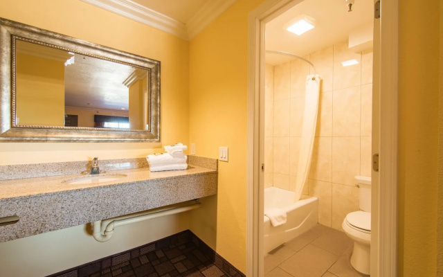 Industry Inn & Suites