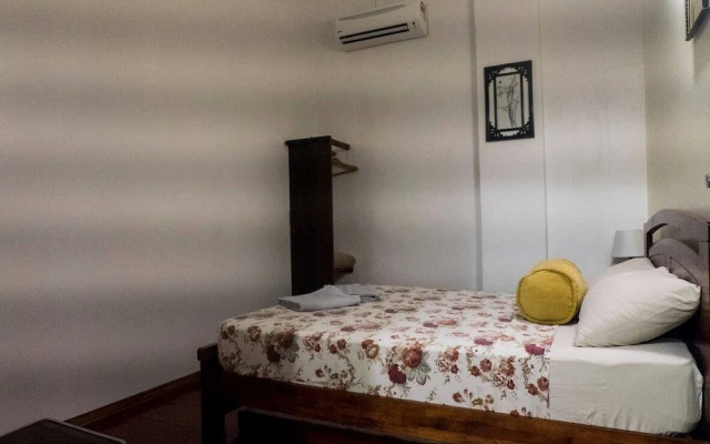 Sojourn Beds & Cafe - Hostel