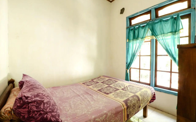 Homestay Mbah Parni By Zuzu