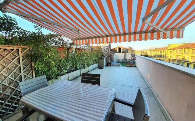 IL TORCHIO rooftop apartment with wide terrace