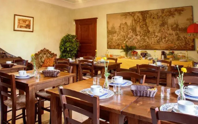 Cortile DellEtna