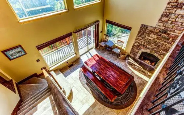 580 Hunter Ridge Dr - View~Topia