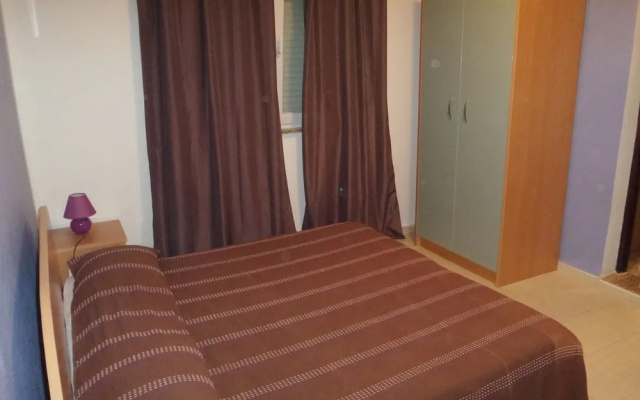 Denis Rooms and Apartments